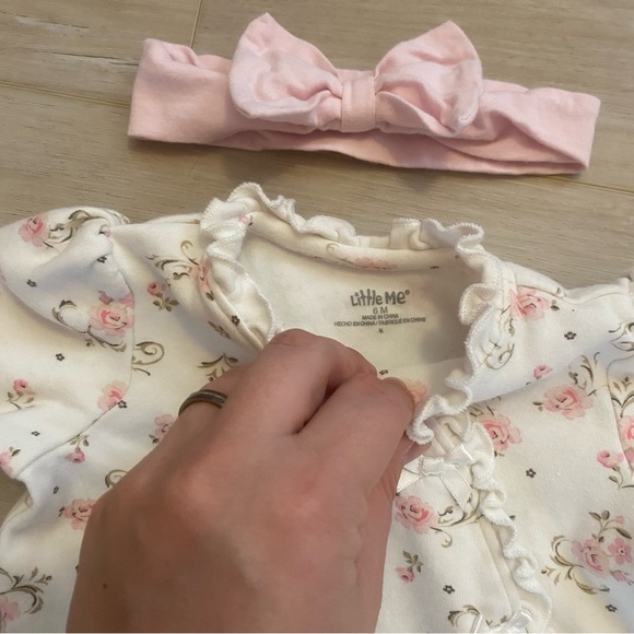 Little Me Pink and White Floral Sleeper with Headband - Picture 3 of 5